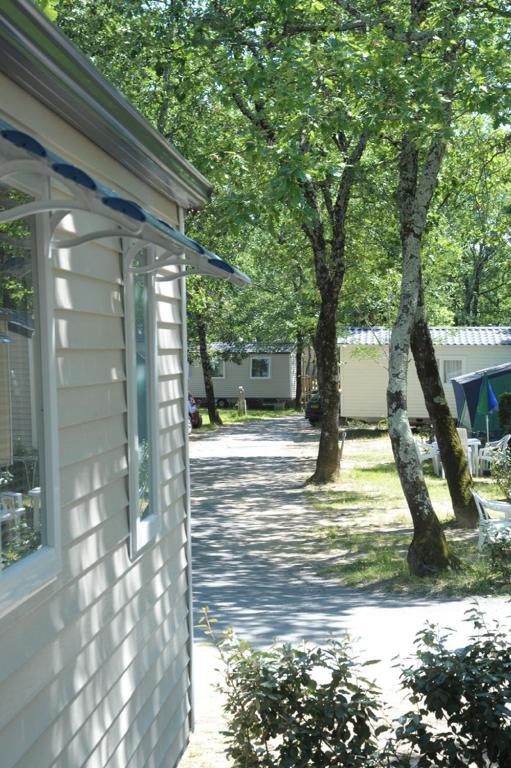 Camping Domaine De Chaussy Lagorce  Exterior foto